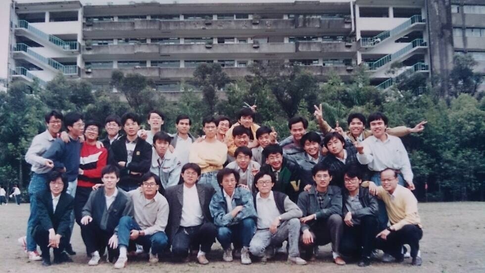 【老照片3】1989年化工系師生合照，導師吳溪煌